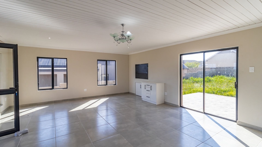 3 Bedroom Property for Sale in Vredenburg Western Cape